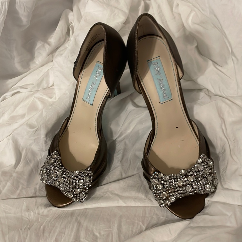 Betsey Johnson 6M Blue wedding dress heels brown Satin GOWN style stiletto